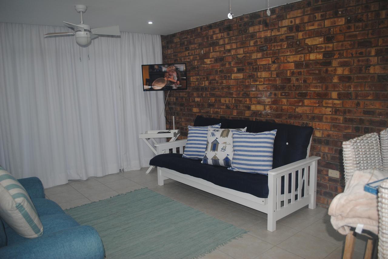 11 Coral Sands Scottburgh Exterior photo